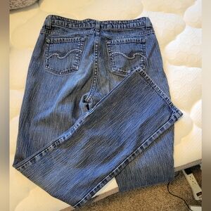 St John's Bay medium wash jeans